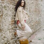 Vicolo Cropped Trench Coat – Beige