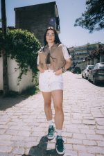 Vicolo Balloon Vest- Mocha - Image 2